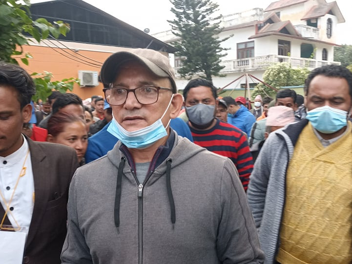वीरबहादुर बलायरलाई आयोगको २४ घण्टे स्पष्टीकरण